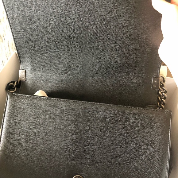 !!SOLD!! NEW MED Chanel Boy bag w/ leather clasp - Picture 7 of 8